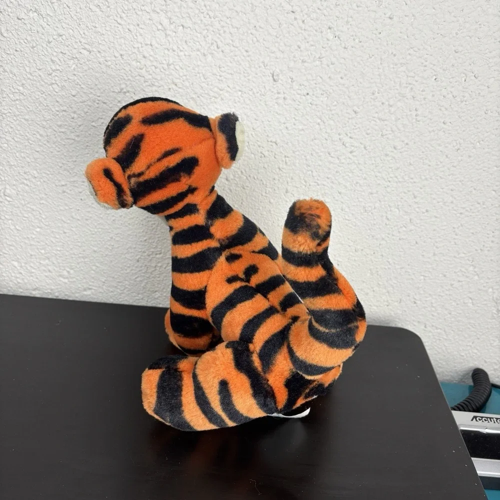 Vintage TIGGER 10